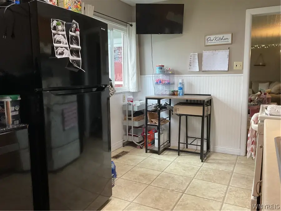 28 Nicholas Drive N, Tonawanda, NY 14150 - #3