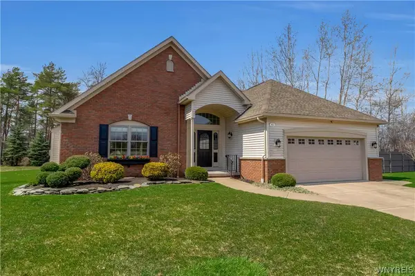 40 Collins Court, Getzville, NY 14068