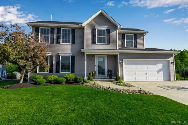 2 Magrum Lane, Lancaster, NY 14086