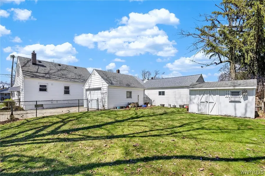 503 77th Street, Niagara Falls, NY 14304 - #3