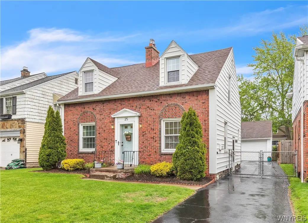 25 Byron Avenue, Tonawanda, NY 14223 - #1