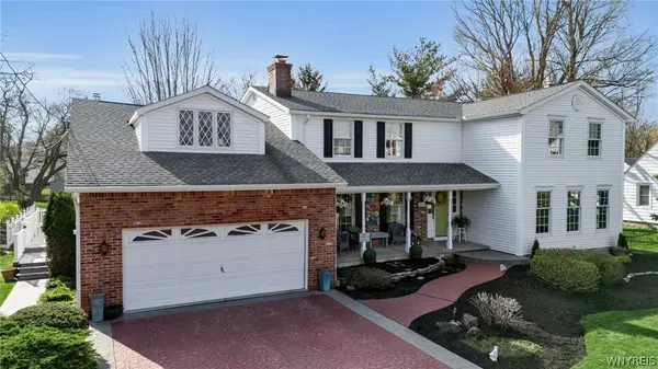 6016 Elm St, Clarence Center, NY 14032