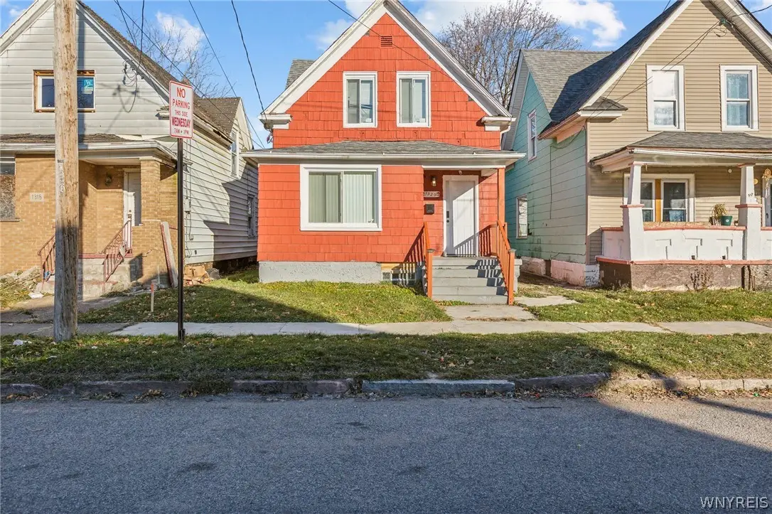1320 Ashland Avenue, Niagara Falls, NY 14301 - #1