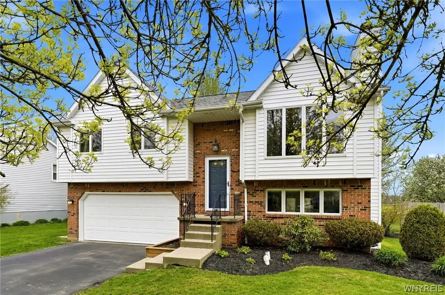 141 Lyndhurst Road, Buffalo, NY 14221 - #2