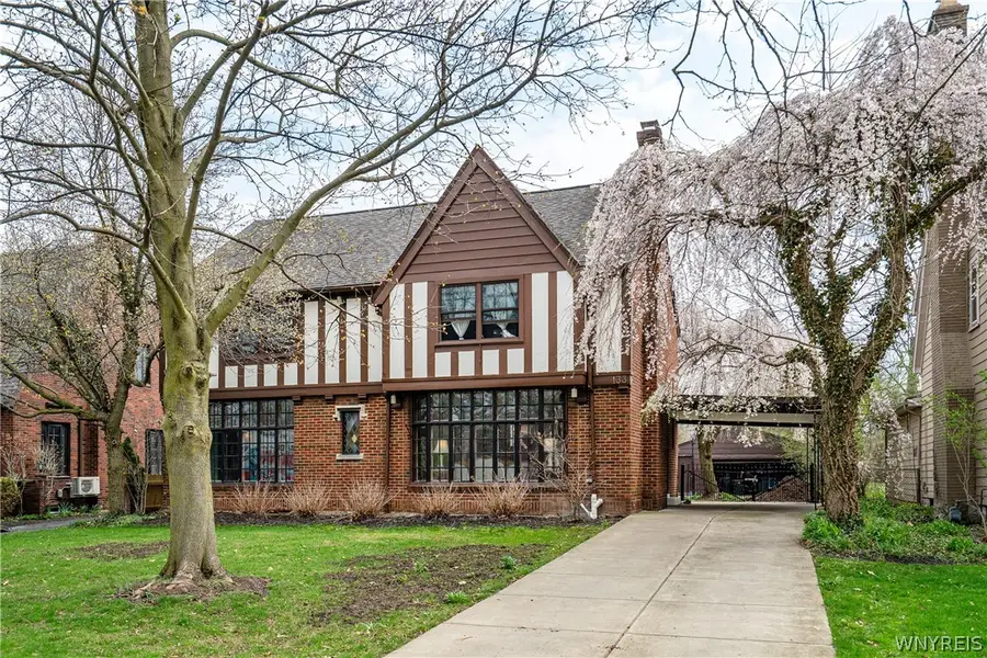 133 Fairlawn Dr, Buffalo, NY 14226 - #2