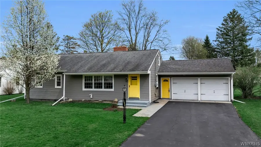 1049 Lawrence Avenue, East Aurora, NY 14052 - #2