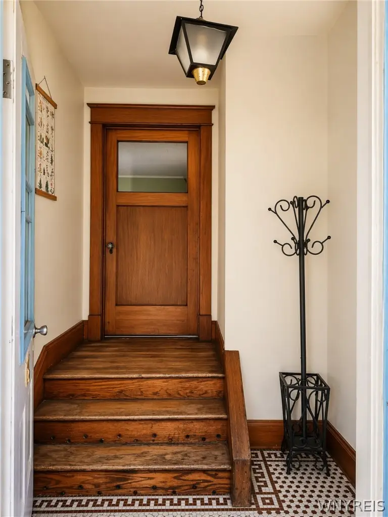 342 Parkwood Avenue, Kenmore, NY 14217 - #2