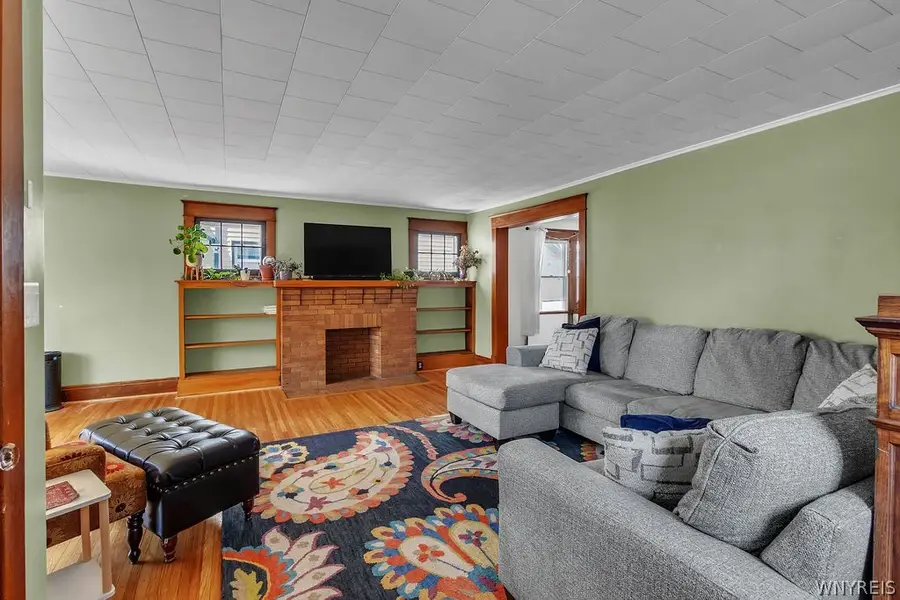 342 Parkwood Avenue, Kenmore, NY 14217 - #3