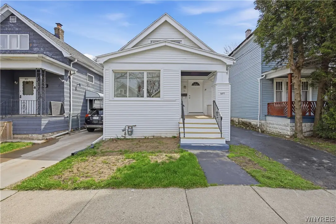 207 Hagen Street, Buffalo, NY 14215 - #1