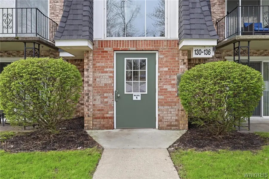 130 Foxberry Drive #A, Getzville, NY 14068 - #3