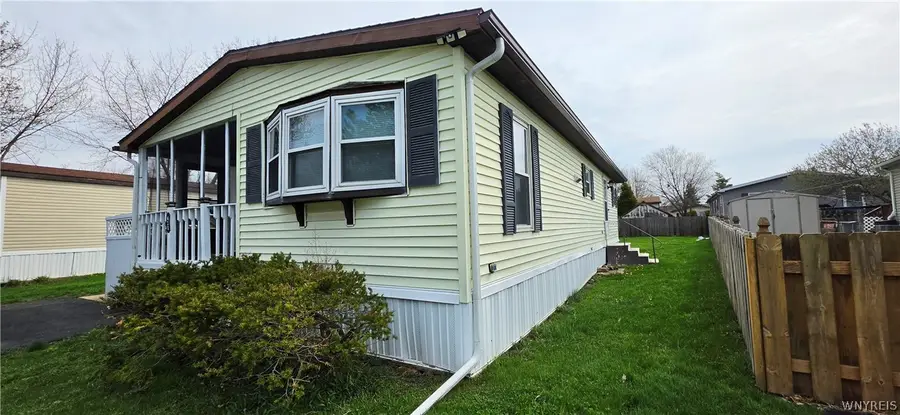 438 Chestnut Drive, Lockport, NY 14094 - #2