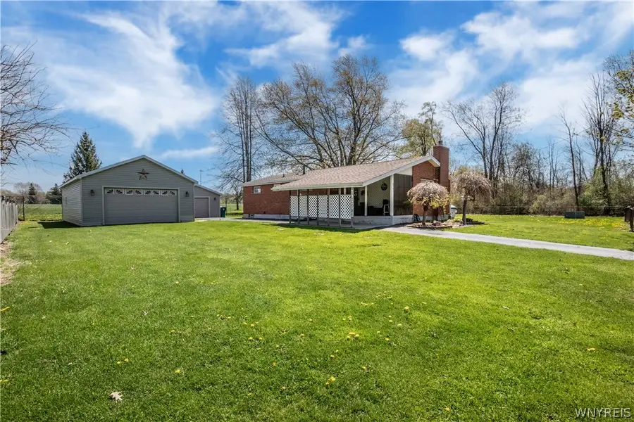 981 96th Street, Niagara Falls, NY 14304 - #2
