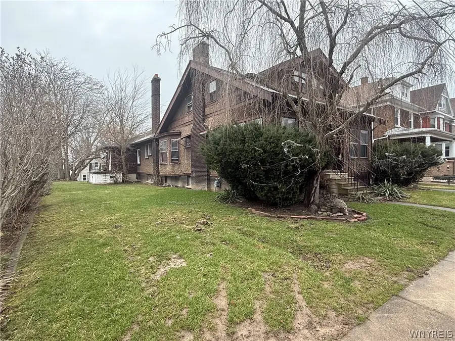 368 Spruce Avenue, Niagara Falls, NY 14301 - #3