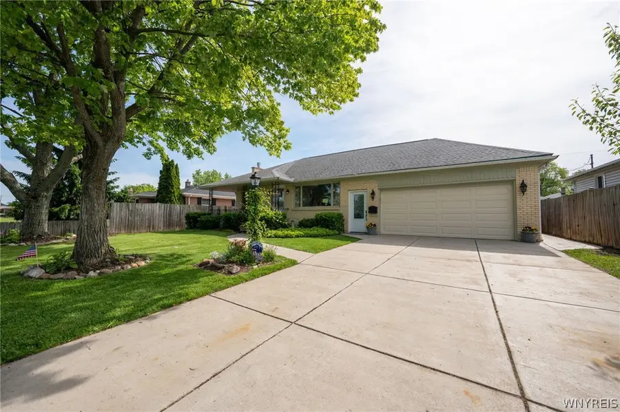 135 Alberta Drive, Amherst, NY 14226 - #2