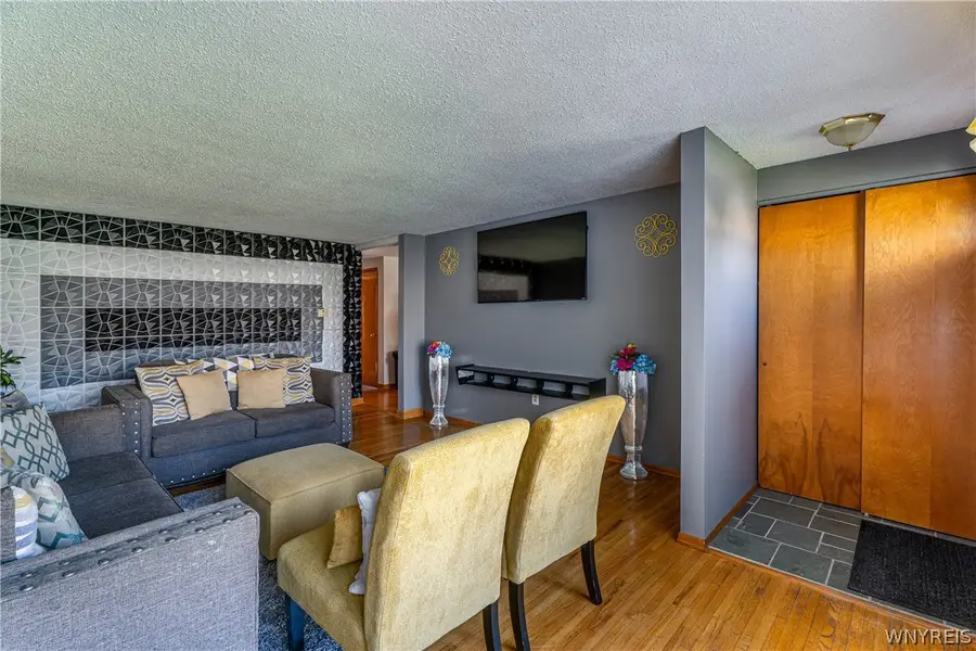 21 Grand Prix Drive, Buffalo, NY 14227 - #3