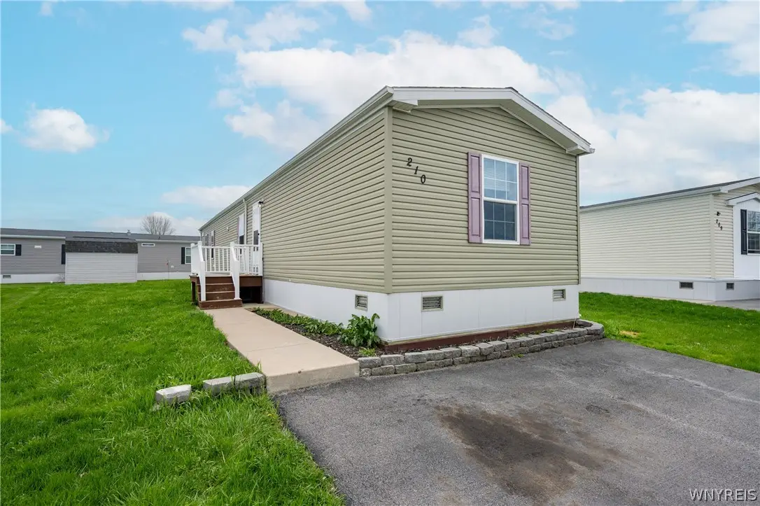 210 Ash Street, Lockport, NY 14094 - #1