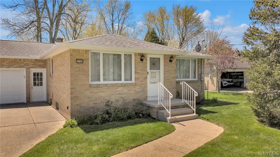 2204 N Forest Road, Buffalo, NY 14221 - #3