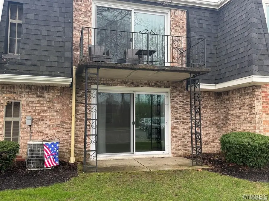 98 Foxberry Drive #A, Getzville, NY 14068 - #2