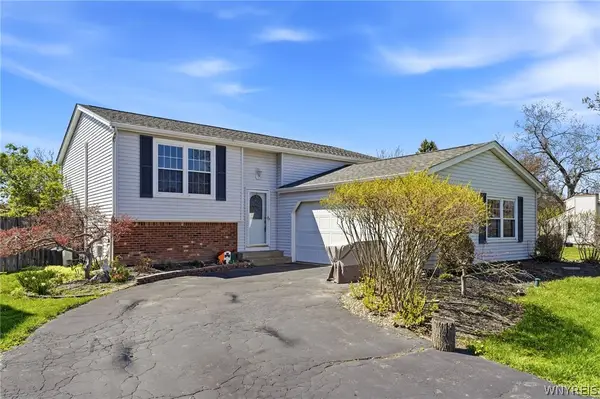 4528 Roundtree Road, Hamburg, NY 14075