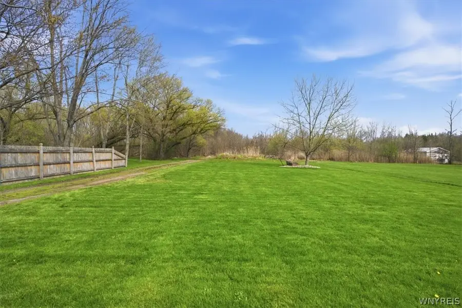 789 Alt Boulevard, Grand Island, NY 14072 - #3