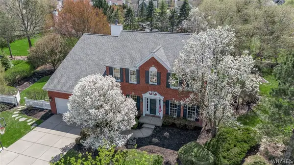 9357 Juniper Pl, Clarence Center, NY 14032