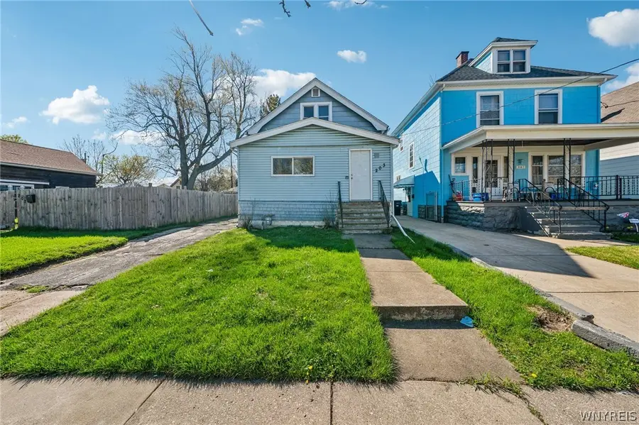 203 Hutchinson Avenue, Buffalo, NY 14215 - #3