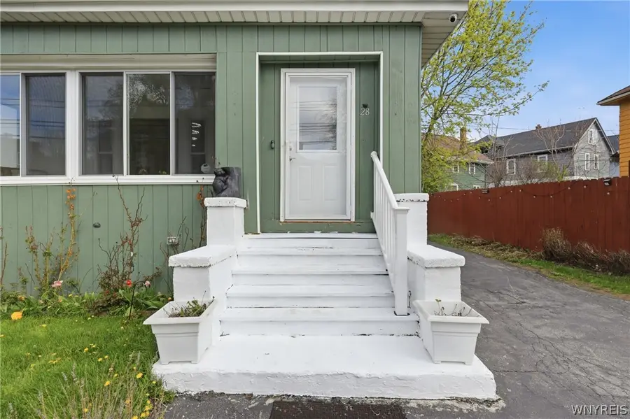 28 Mineral Springs Road, Buffalo, NY 14210 - #3