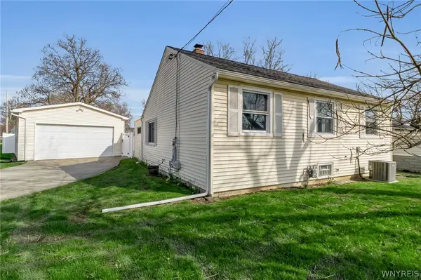 9 Primrose Drive, Buffalo, NY 14225