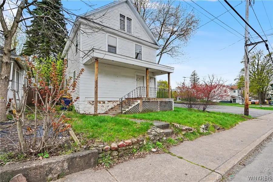 7 Elmwood Avenue, Lockport, NY 14094 - #3