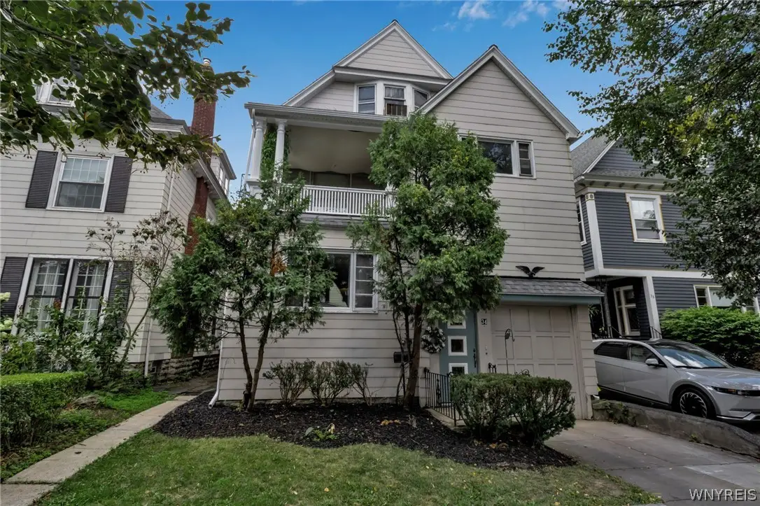 34 Saint James Place, Buffalo, NY 14222 - #1