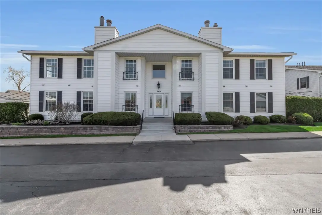 660 Youngs Road #E, Amherst, NY 14221 - #1