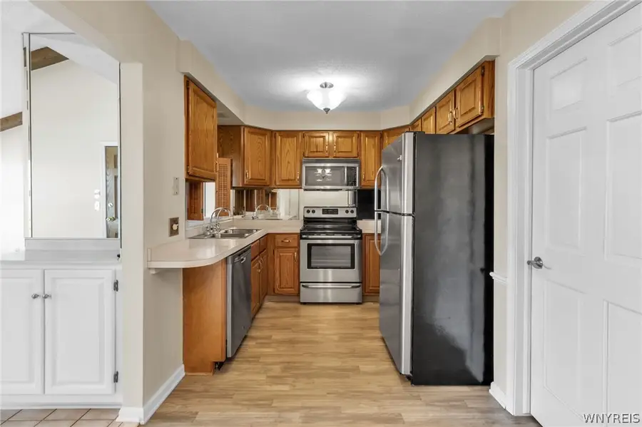 660 Youngs Road #E, Amherst, NY 14221 - #3