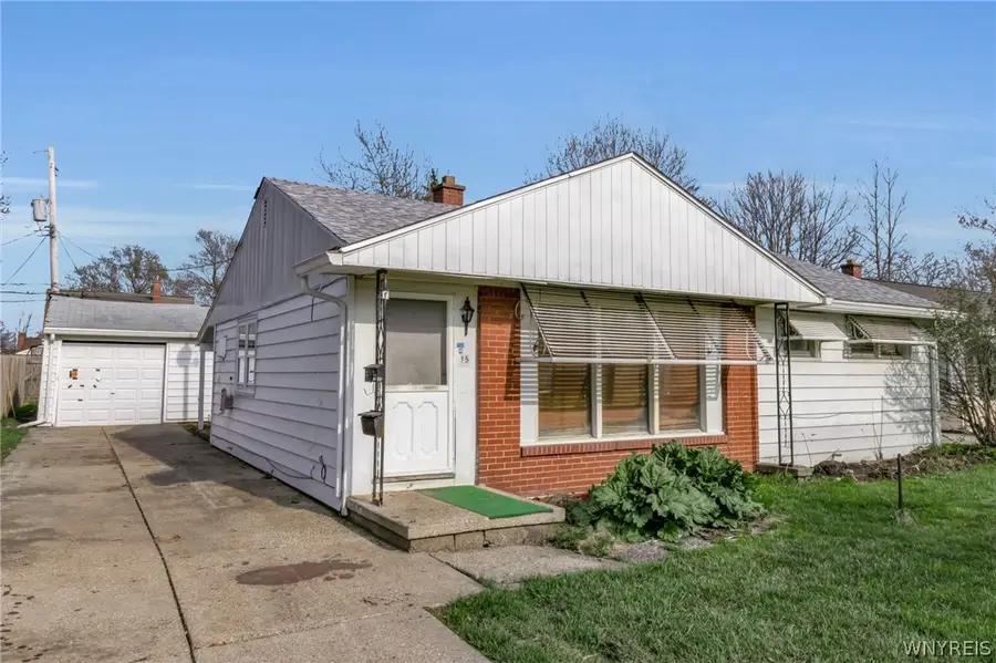 15 Kelvin Drive, Buffalo, NY 14223 - #3