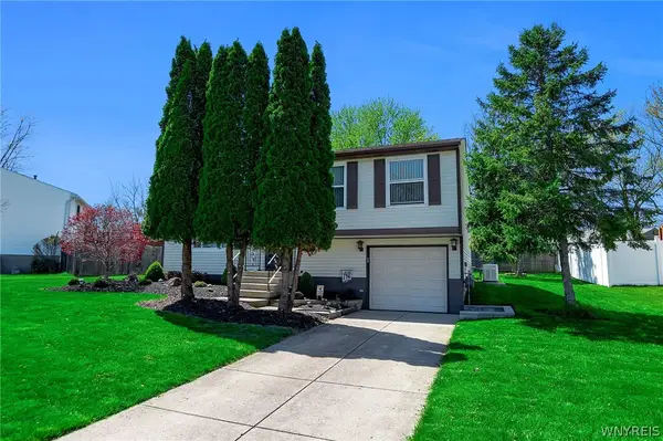 4246 Mistymeadow Lane, Hamburg, NY 14075