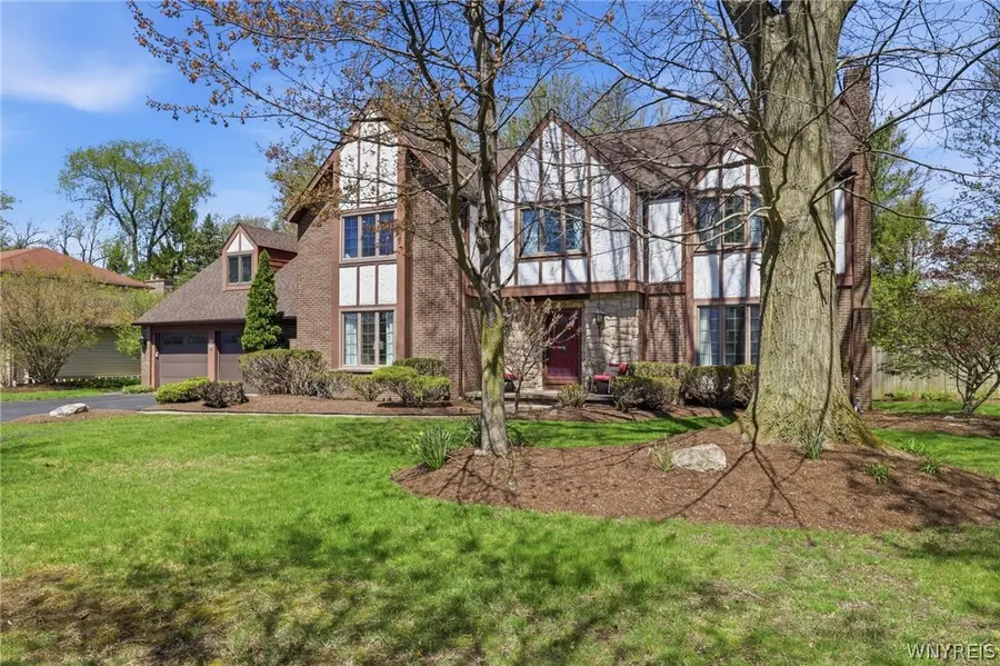 37 Crown Point Lane, Buffalo, NY 14221 - #2