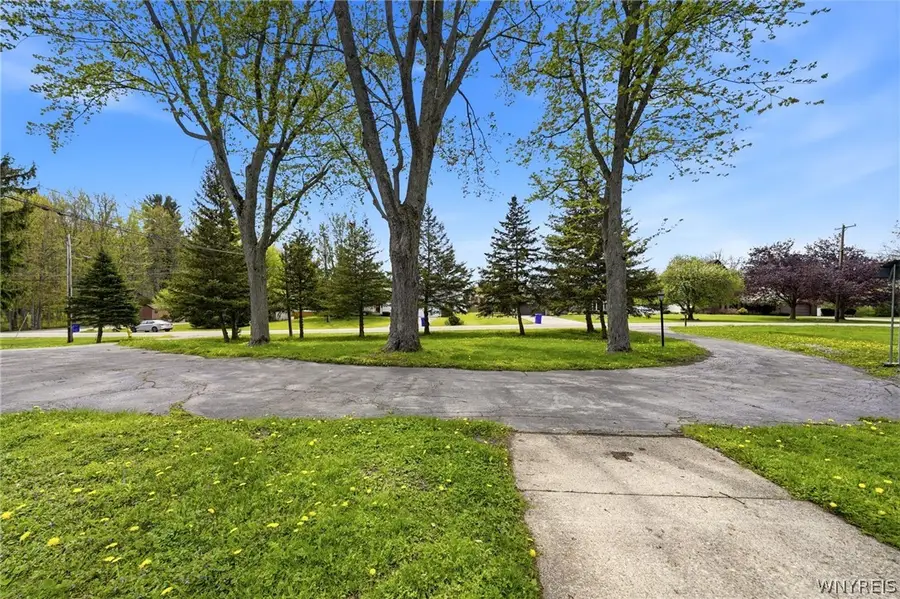5239 Fairgrounds Road, Hamburg, NY 14075 - #3