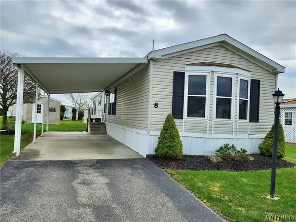 8 Lavender Lane, Buffalo, NY 14225