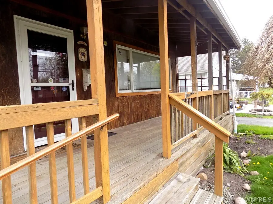 748 E Robinson Street, North Tonawanda, NY 14120 - #2
