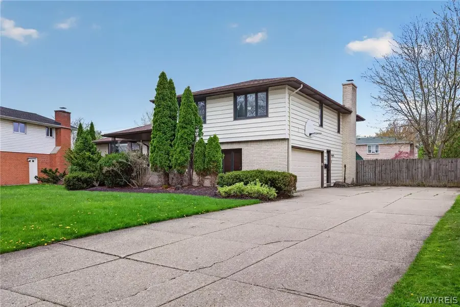 306 Hunters Lane, Buffalo, NY 14221 - #2