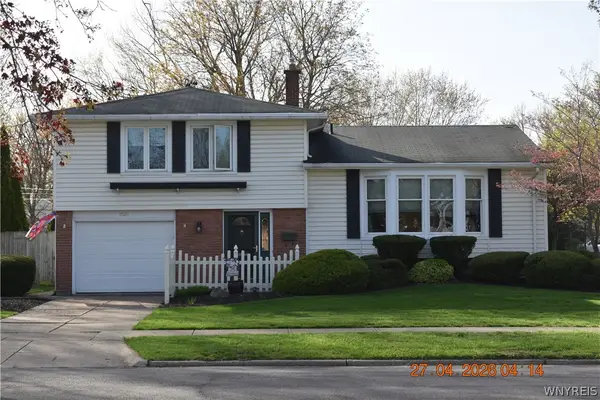 828 Sun Valley Drive, North Tonawanda, NY 14120