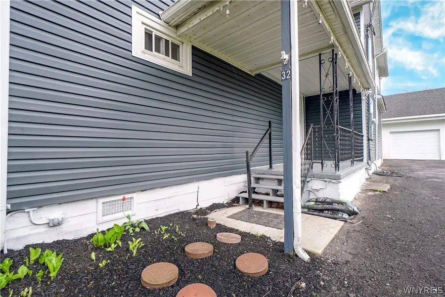 32 3rd Avenue, North Tonawanda, NY 14120 - #2