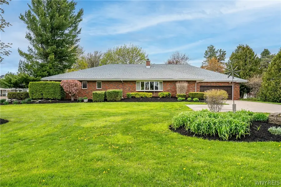 4115 Mapleton Road, Lockport, NY 14094 - #3
