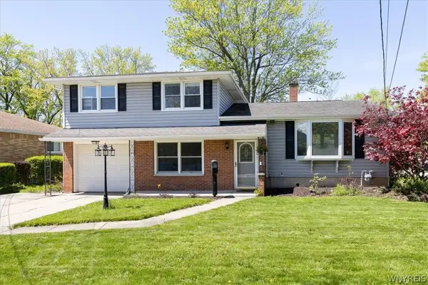 76 Frankhauser Road, Williamsville, NY 14221