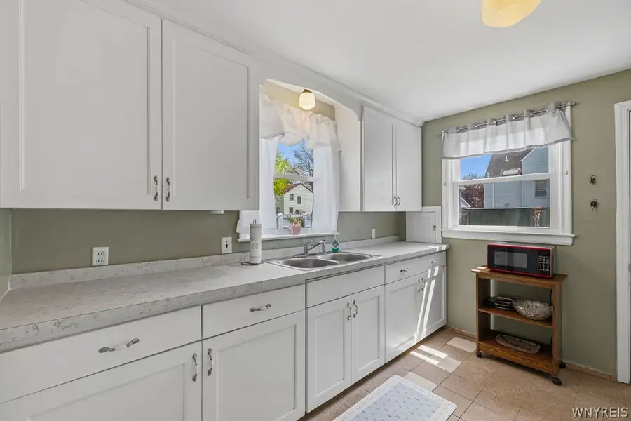 1215 86th Street, Niagara Falls, NY 14304 - #2