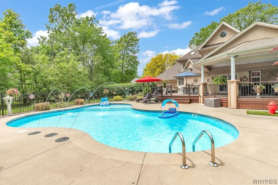 330 Deerwood Lane, Grand Island, NY 14072 - #3