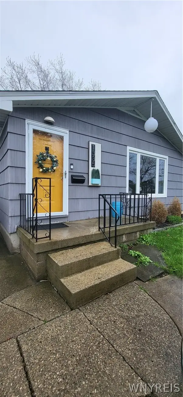1335 E Park Road, Grand Island, NY 14072 - #1