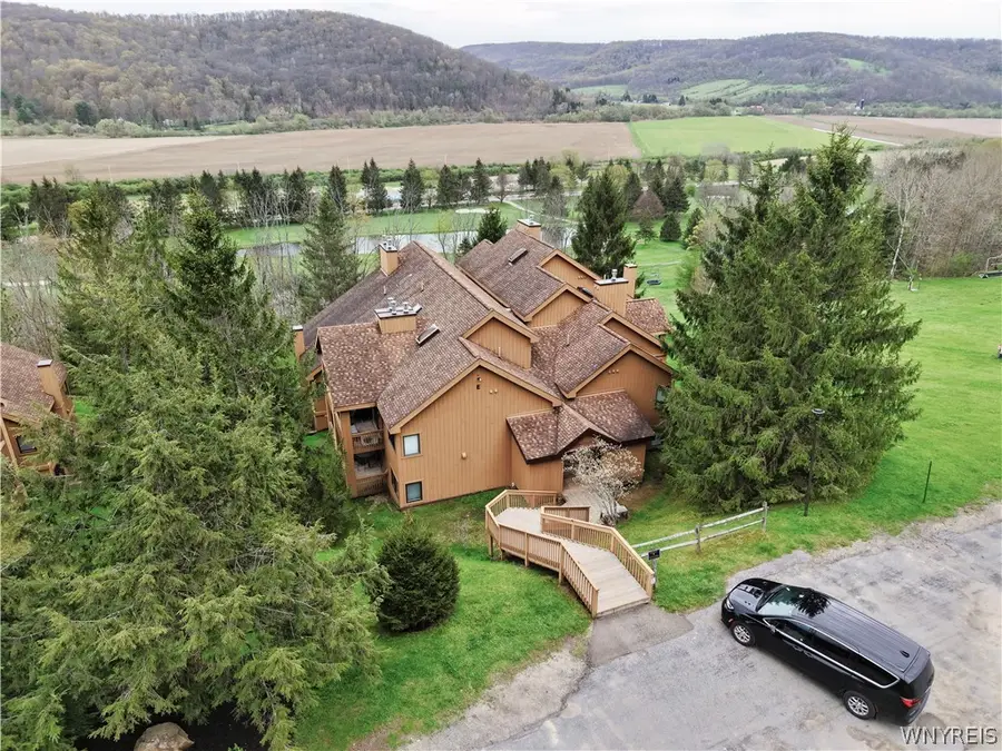 E104 Snowpine Village, Great Valley, NY 14741 - #2