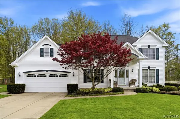 31 Apple Blossom Boulevard, Lancaster, NY 14086