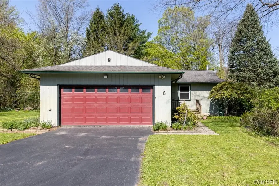 6 S Herrick Road, East Aurora, NY 14052 - #2
