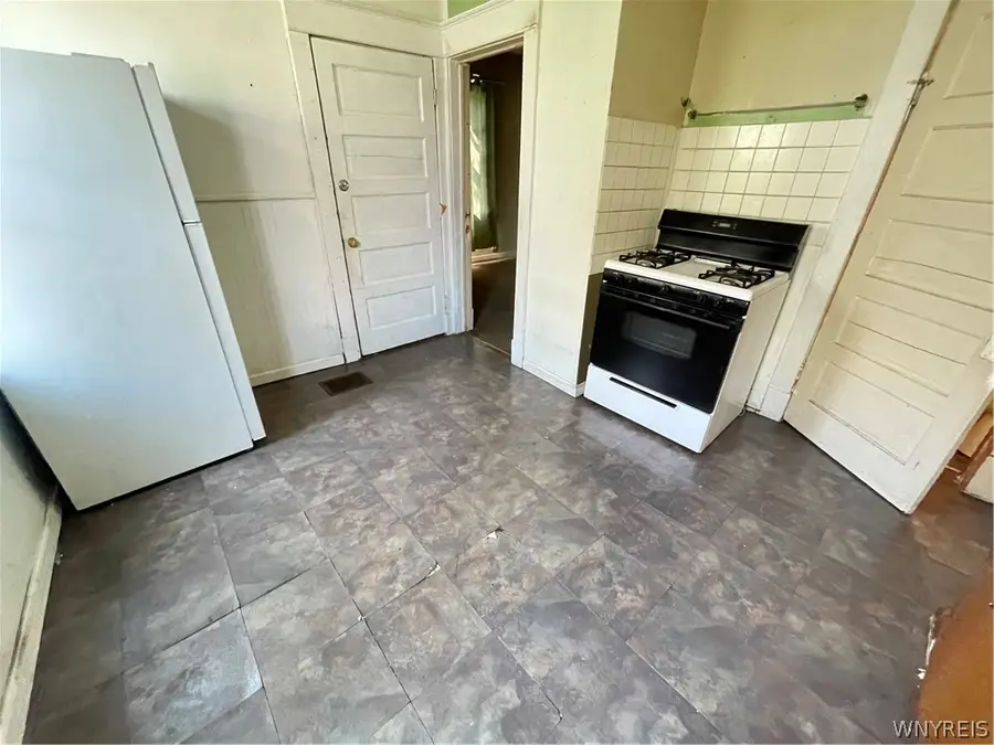 29 Garner Avenue, Buffalo, NY 14213 - #3